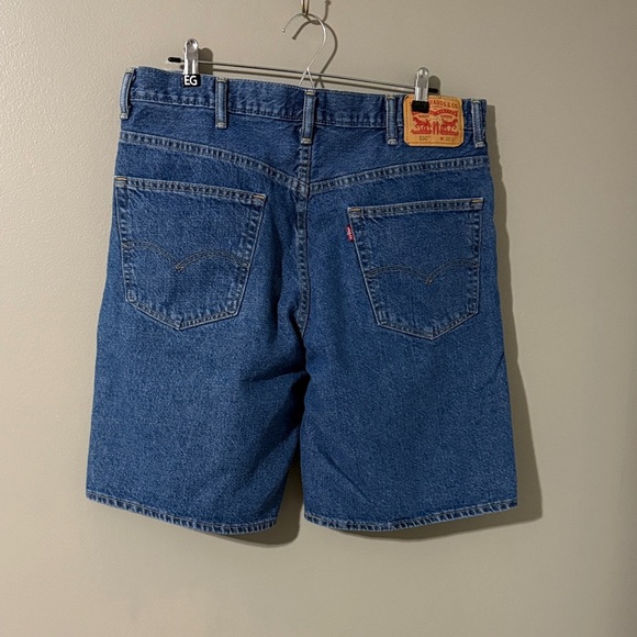 Levi's Classic Blue Jean Shorts - Picture 2 of 6